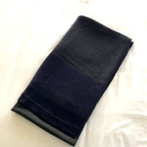 NWOT Lululemon Mens Merino Wool Scarf, Graphite Grey, Navy Blue